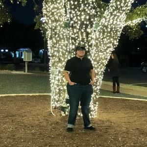 Meet your Posher, Gloria